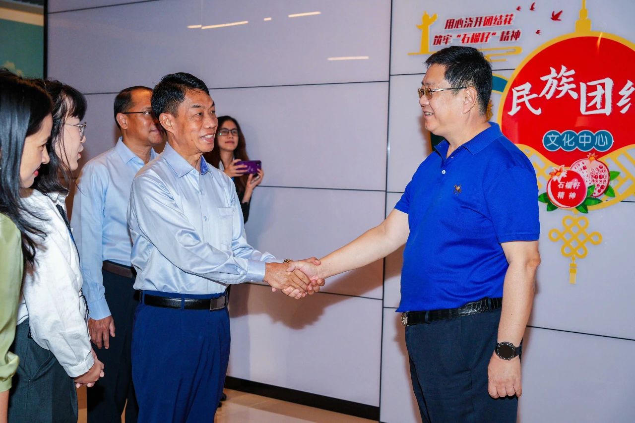 缅甸政府代表团一行莅临AG旗舰厅集团参观考察