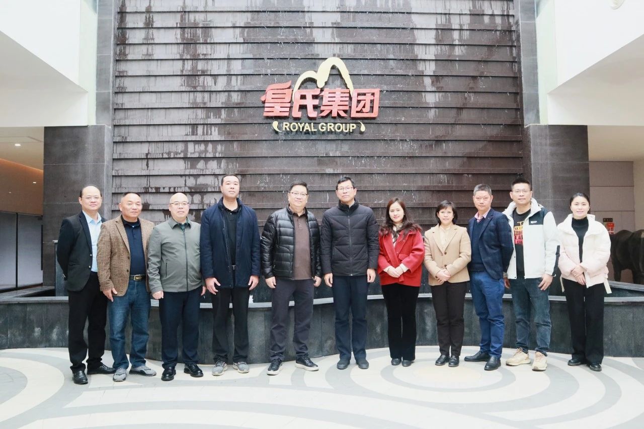 崇左市龙州县县长秦义敏到AG旗舰厅集团考察调研